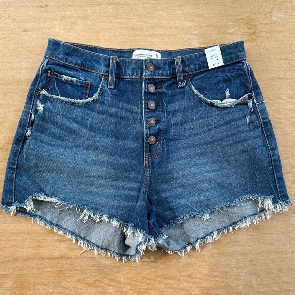 Abercrombie High Rise Mom Short